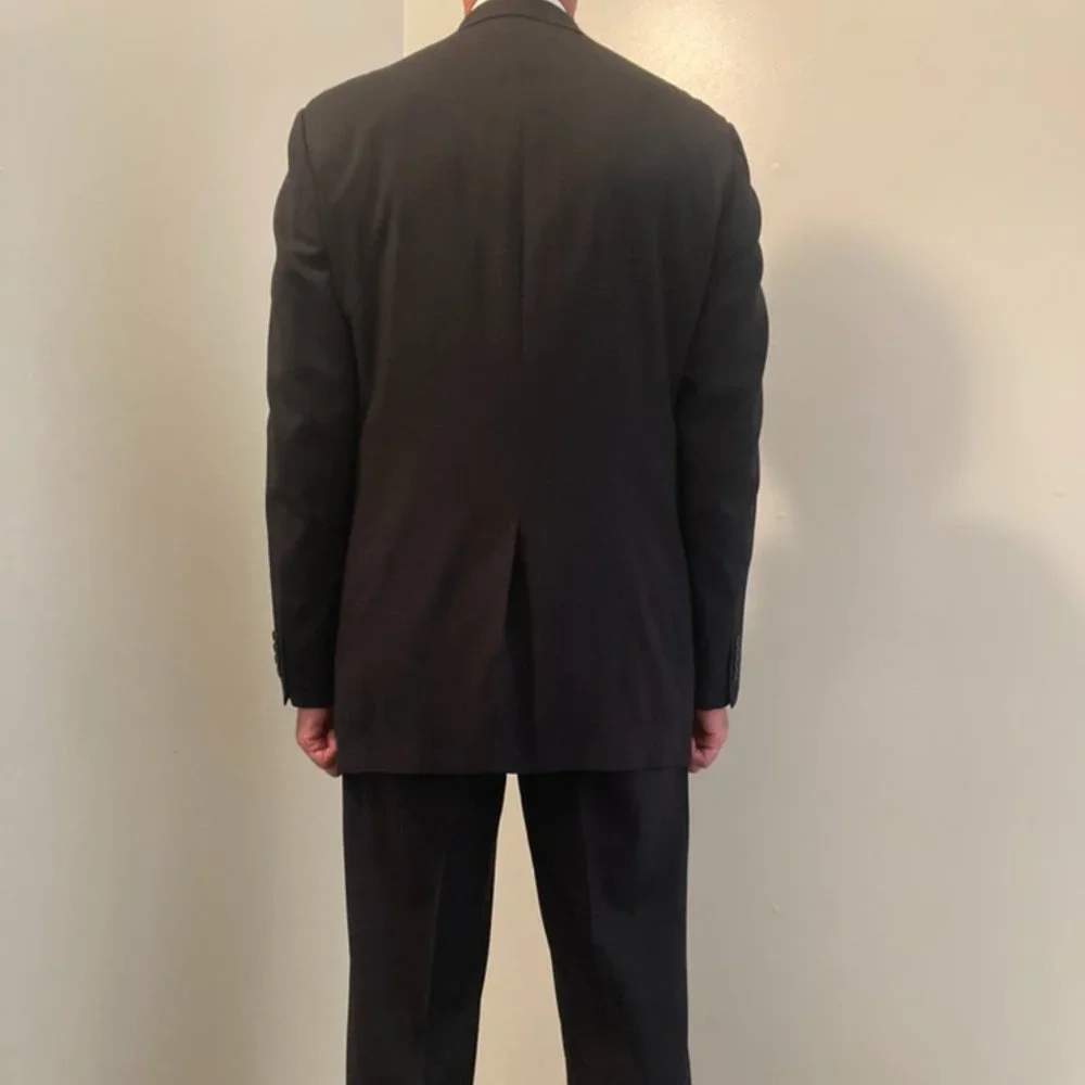 Brooks Brothers, 100% Wool Suit - Picture 3 of 12